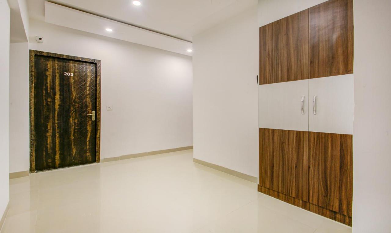 Treebo Kings Inn Vashi Navi Mumbai Extérieur photo