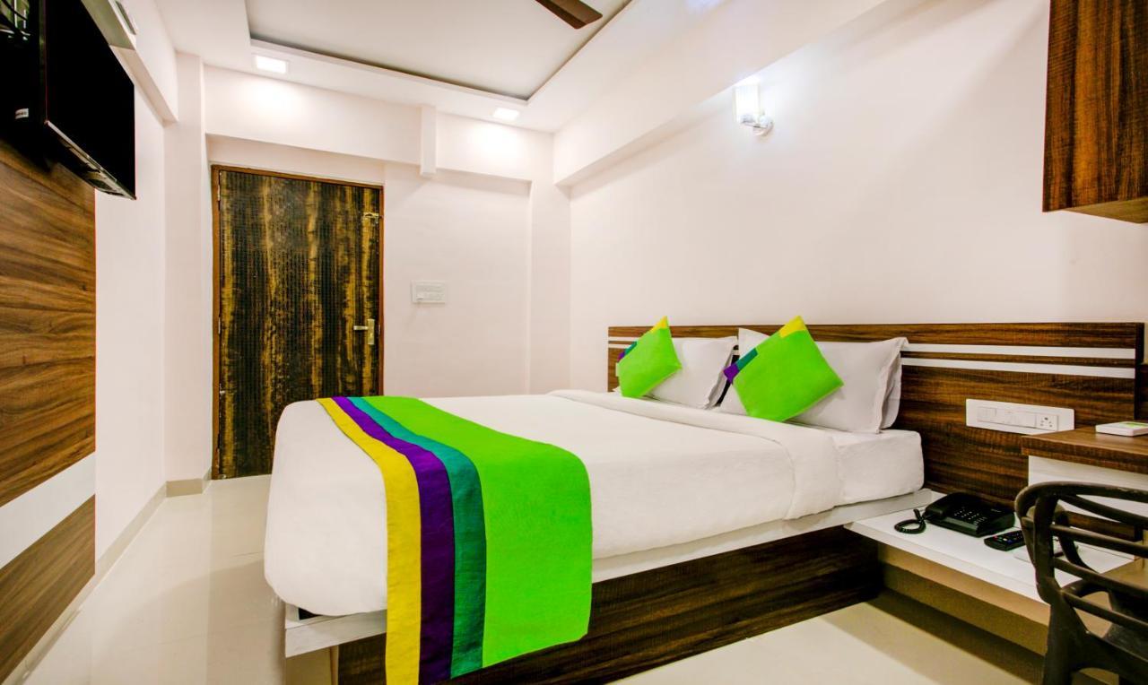 Treebo Kings Inn Vashi Navi Mumbai Extérieur photo